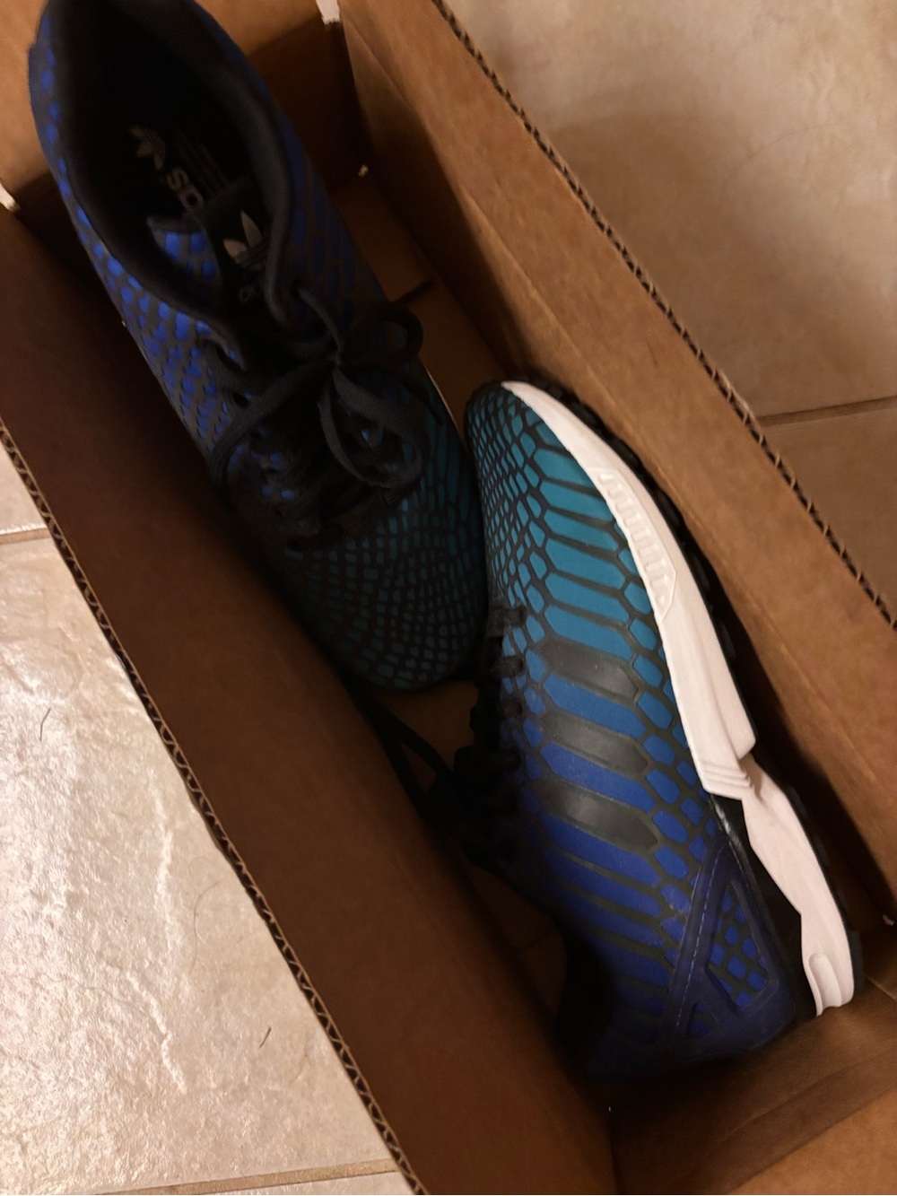 NWOT Reflective Holographic ZX FLUX XENO Blue Black Turquoise Adidas Shoes B2444 - Picture 12 of 17